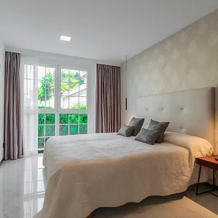 Crown Of La Concha Beach Appartement *