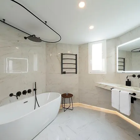 Crown Of La Concha Beach Apartment San Sebastian