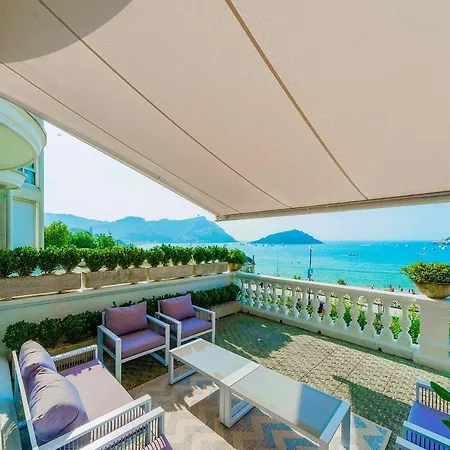 Crown Of La Concha Beach * San Sebastian