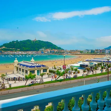 Apartment Crown Of La Concha Beach San Sebastian